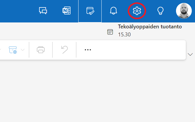 Näkymä ruudusta, jossa "Asetukset" ympyröity.